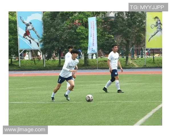 足球野球巨星崛起之路：从街头到绿茵场的非凡传奇