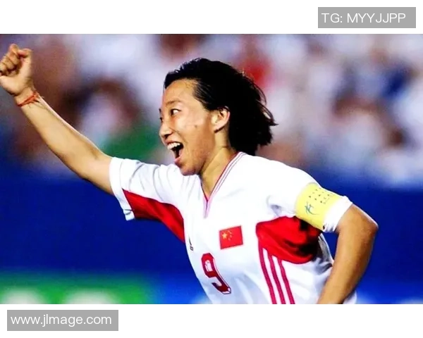 中国足球历史上最具荣耀的球星及其传奇成就解析 中国足球历史上最具荣耀的球星及其传奇成就解析